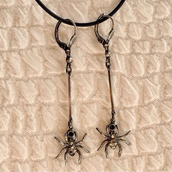Dangling Silver Tone Spider Earrings with Crystals - Picture 5 of 6